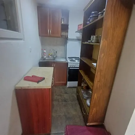 Montenegro Mountain Retreat 公寓 波德戈里察